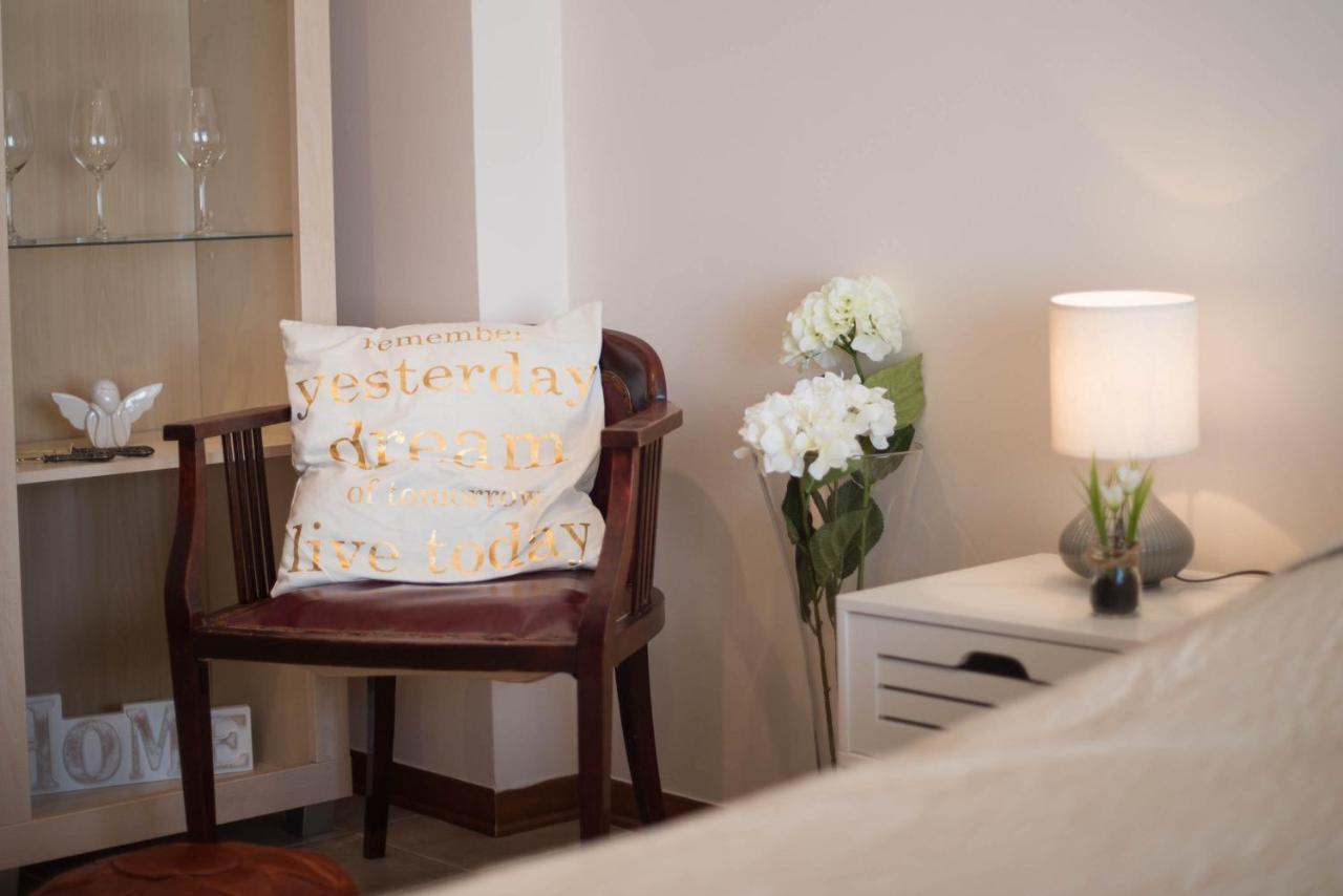 רוביני Apartment Studio Lara מראה חיצוני תמונה